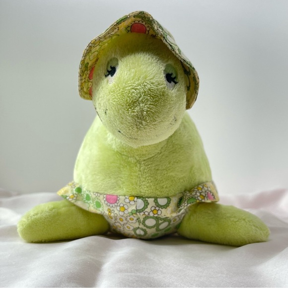 Pottery Barn Kids Tabitha Turtle Plush Nursery - Picture 1 of 8